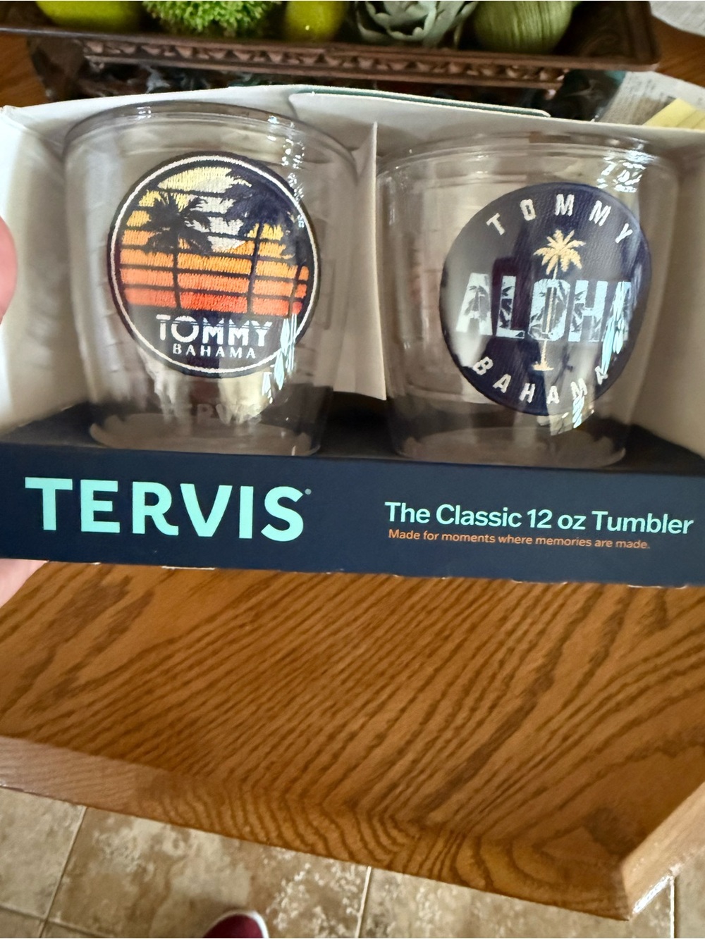 Tommy Bahama Tervis Clear 12 oz Tumbler Set with Orange Sunset and Blue Aloha